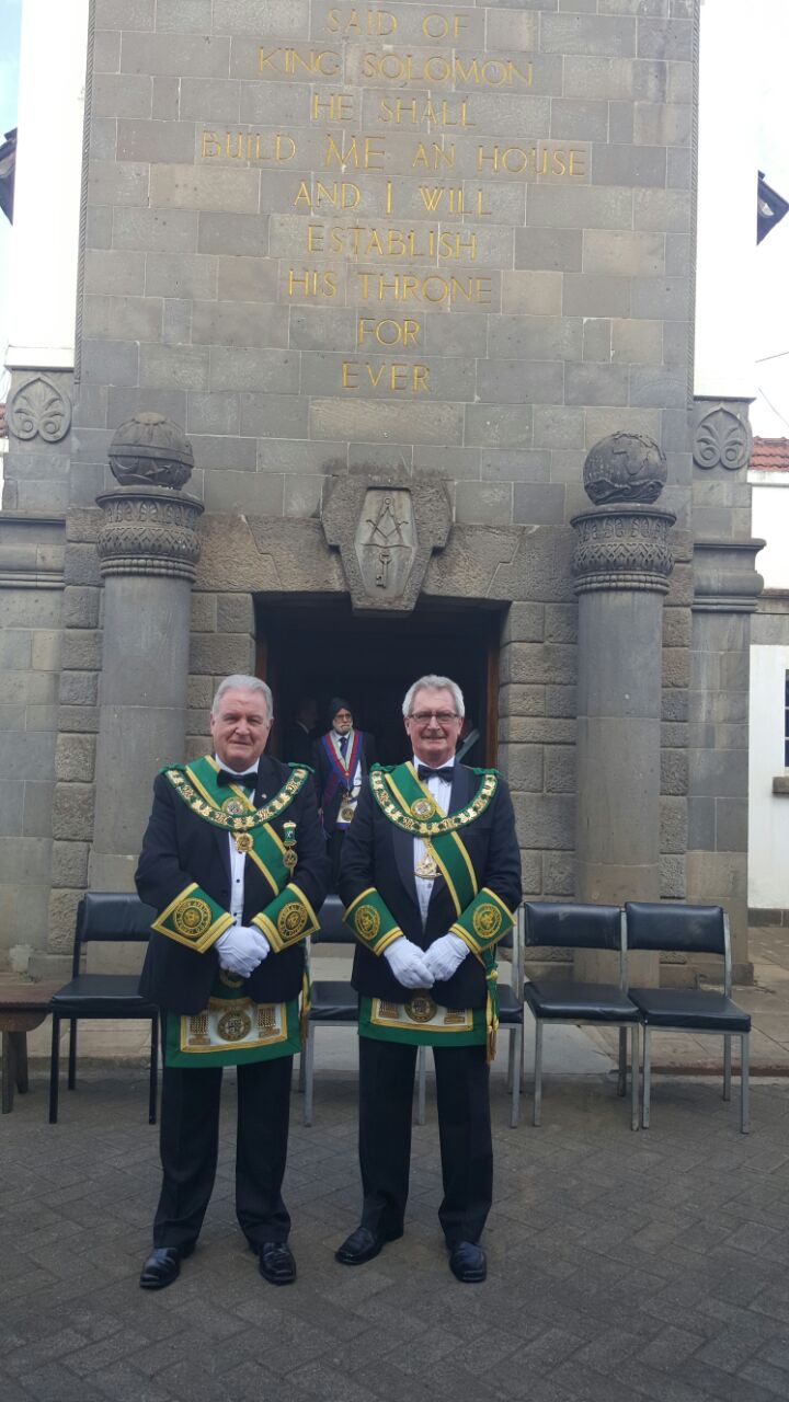 Bro. Rob Gilchrist Law IPDGM and Bro. Jim Kerr DGM
